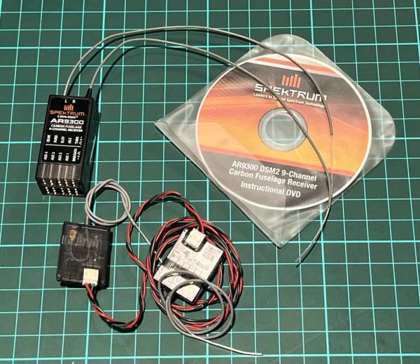 Spektrum Carbon Fuselage Receiver. Used.  AR9300  (Code-R003)