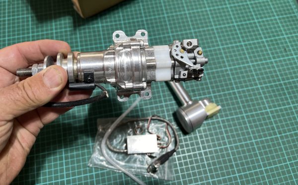 Mintor 22cc Gas Engine. (CODE E036) - Image 3