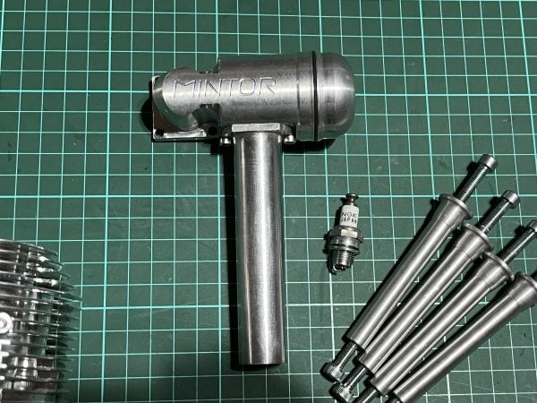 Mintor 38cc Gas Engine. New. Code (E040) - Image 3