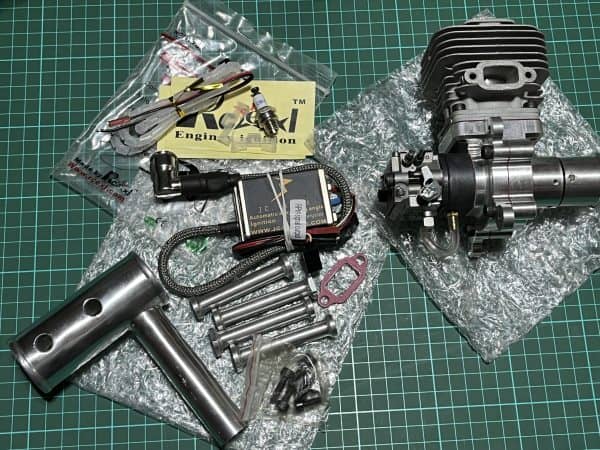 JC 28cc EVO Gas Engine.  New In Box  (Code E067) - Image 4