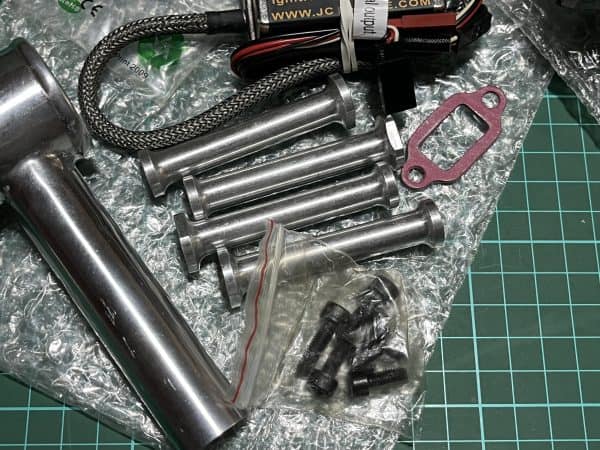 JC 28cc EVO Gas Engine.  New In Box  (Code E067) - Image 6