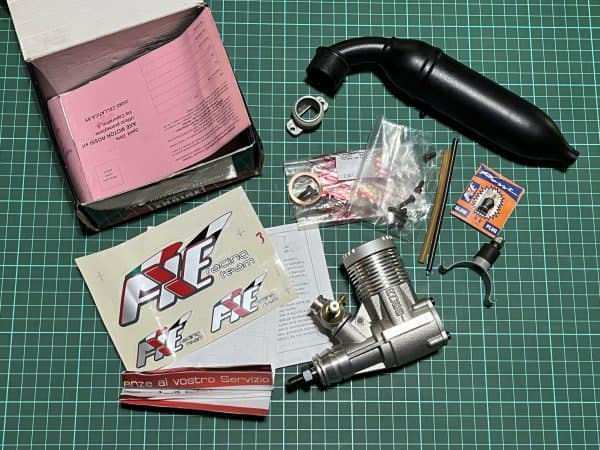 ROSSI AXE 40 Nitro Engine. (Code N063)