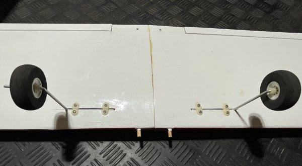 Sonic 500 ARF. 25-40 2-Stroke (Code 069) - Image 6