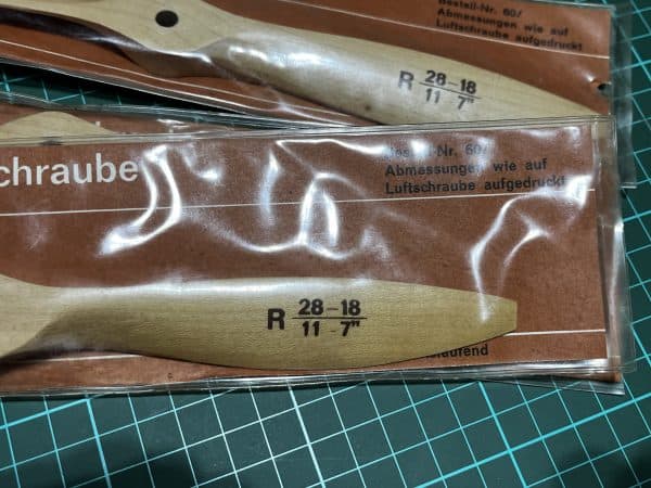11 X 7 Wood Prop. Graupner. New. (Code 109) - Image 2