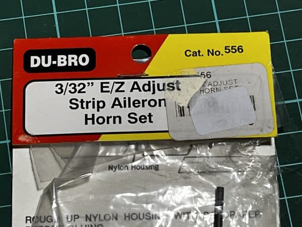 Aileron Control Horn Set. 3/32" Du-Bro. (Code 126) - Image 2
