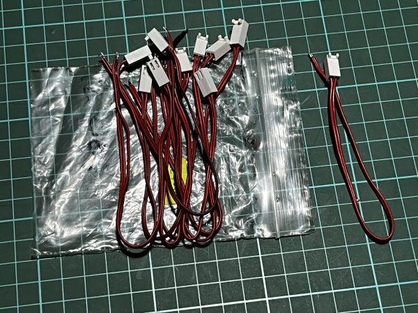 Female Plug In Twin Line. (Code 208)
