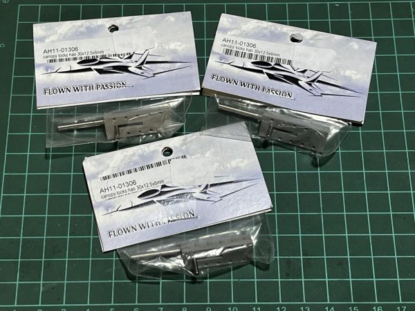 Canopy Locks Hao. (CODE 230)