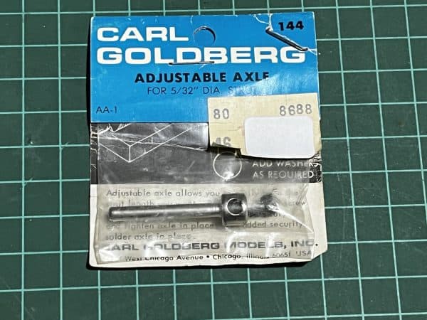 Carl Goldberg Adjustable axle. For 5/32" Struts. (Code 271)