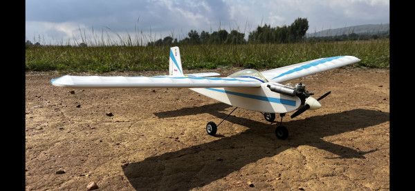 Junior Falcon. Carl Goldberg Model. Powered by OS MAX 10. (Code 318) - Image 3