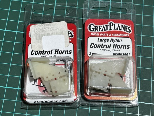 Control Horns 1 1\8 Long 29mm Great Planes. (Code 328)