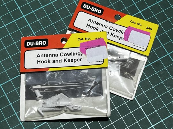 Antenna Cowling, Hook And Keeper. Du-Bro.  (Code 334)