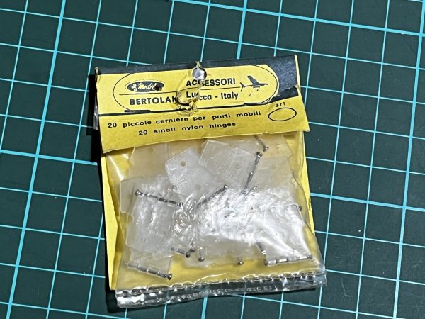 Small Nylon Hinges. Made In Italy (Code 338)
