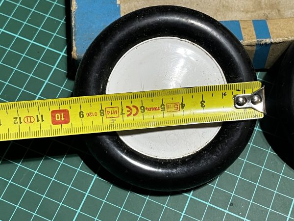 Palmer-Cord Vintage Scale Wheels. 3-3/4" (95mm) (Code 366) - Image 2
