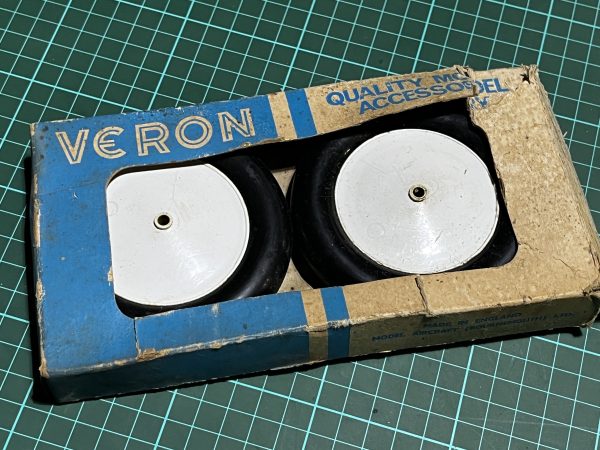 Palmer-Cord Vintage Scale Wheels. 3-3/4" (95mm) (Code 366)