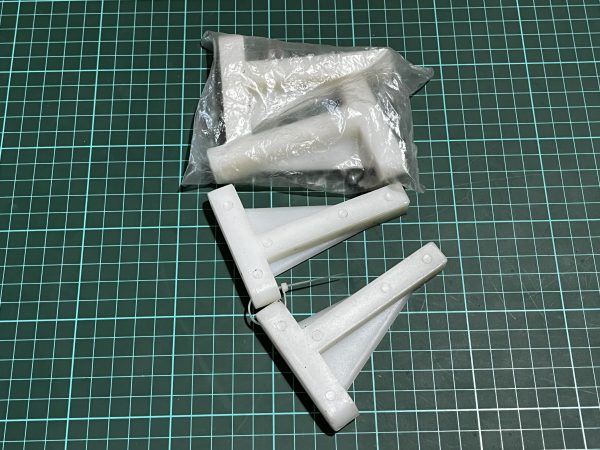 White Nylon Engine Mounts (Code 382)